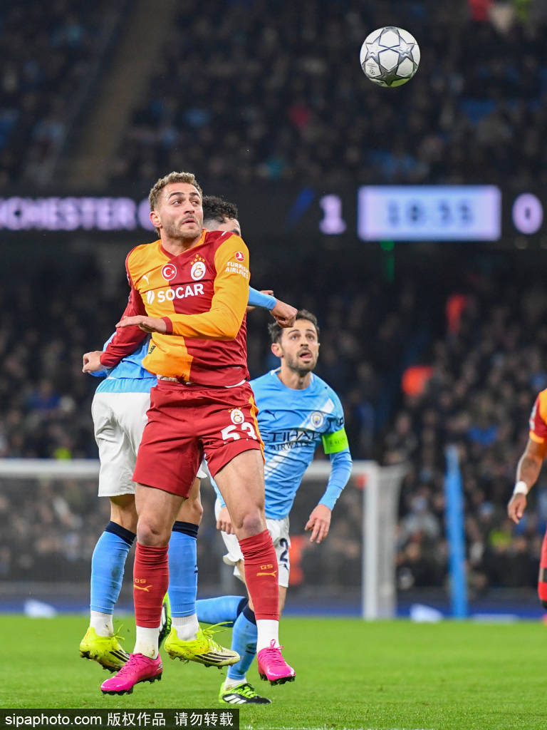 斯特林加盟费耶诺德：从曼城巨星到荷甲新星的转身之路